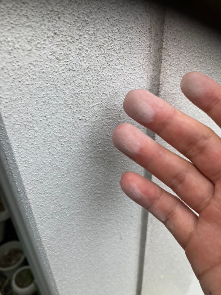 外壁のチョーキング現象